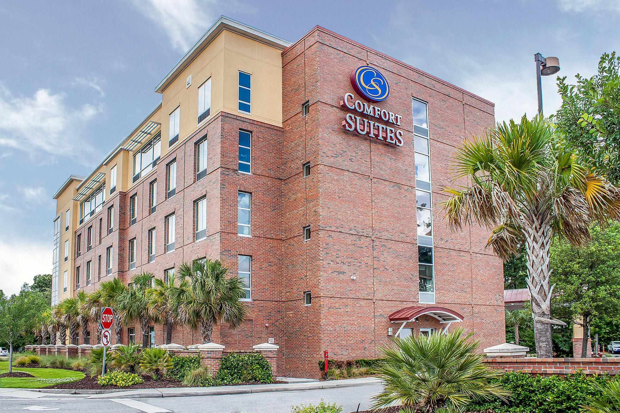 Comfort Suites Charleston West Ashley Exterior photo